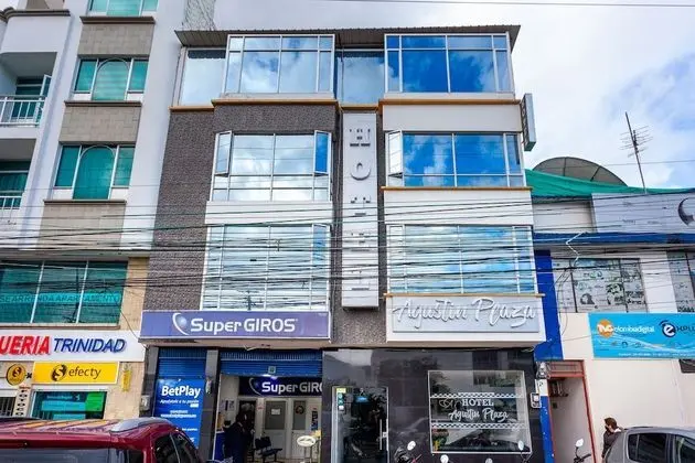 Ayenda Agustin Plaza