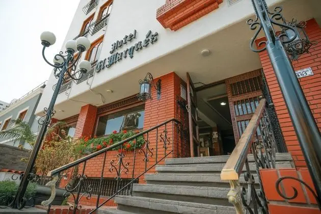 Ayenda El Marques