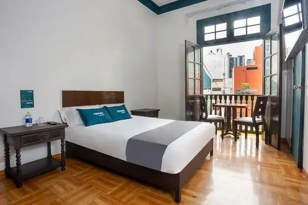 Ayenda El Monarca Miraflores