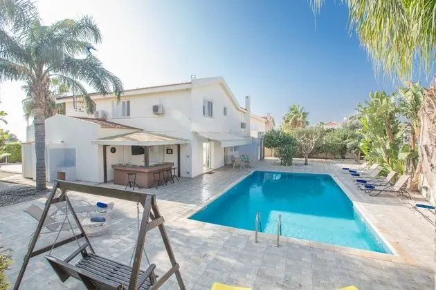 Ayia Napa Holiday Villa At26