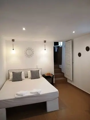 Ayiasmata Country Studio