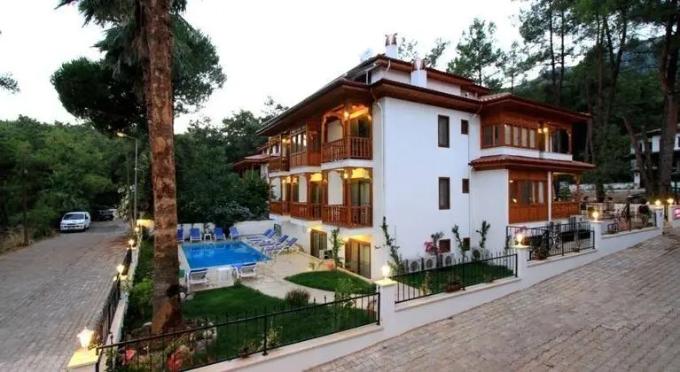 Ayka Hotel