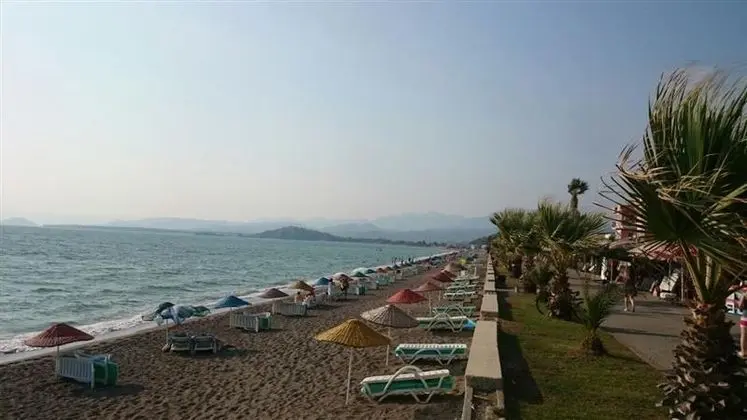 Aymes Hotel - Plaj
