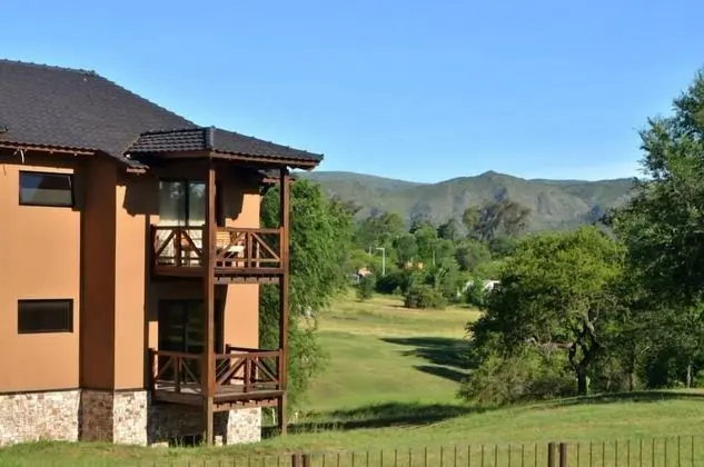 Ayres del Champaqui Suites Golf & Spa
