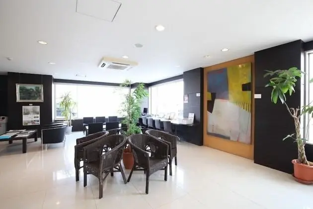 Az Inn Higashiomi Notogawa Ekimae - Lobi