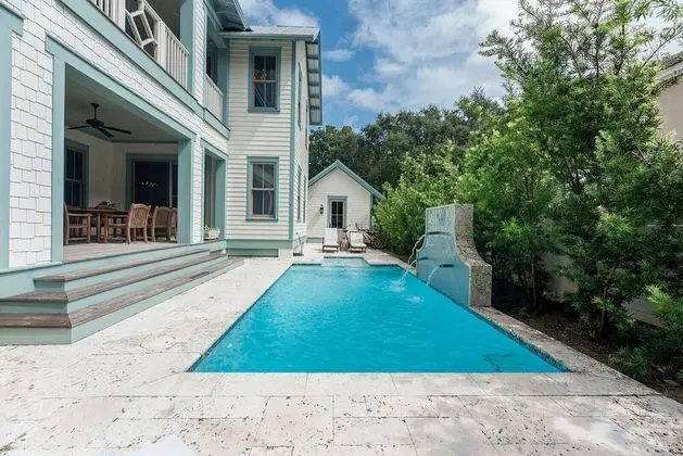 Azalea Abbey by Avantstay 350ft to Beach! w/ Pool, Outdoor Kitchen & Amazing Views