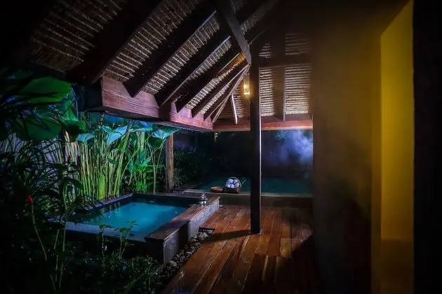 Azalea Village Wellness Resort - Havuz