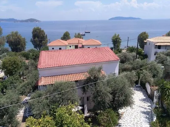 Azalea View - Amaranthos Skiathos Studios