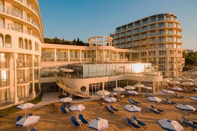 Azalia Hotel Balneo & SPA - Dış Mekan