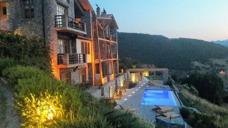 Azanias Chalet