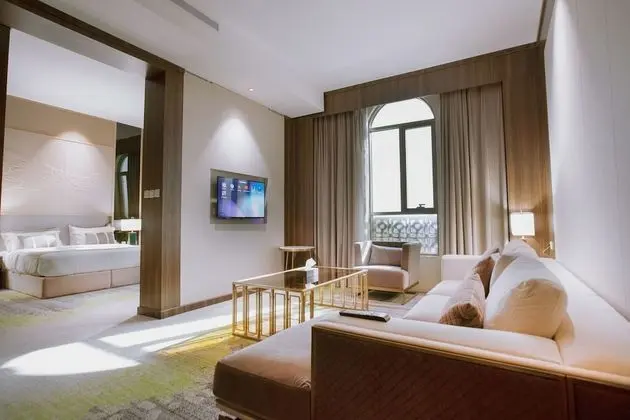 Azar Hotel - Öne Çıkan Resim