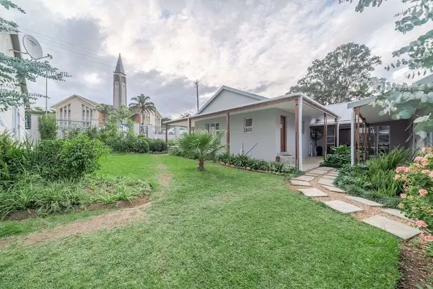 Azaria Guesthouse - Dış Mekan