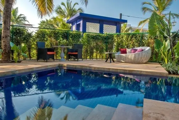 Azaya Pool Suites - Havuz