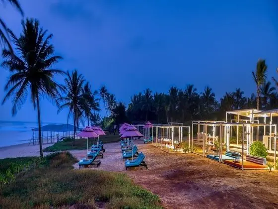 Azaya Pool Suites - Plaj