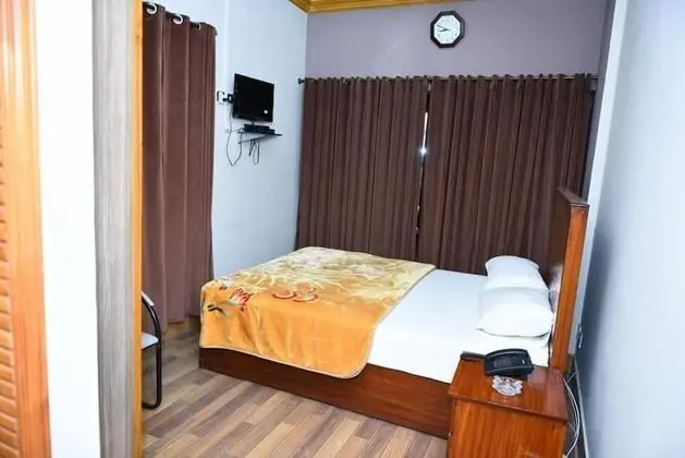 Azeem International Hotel And Restaurant - Oda