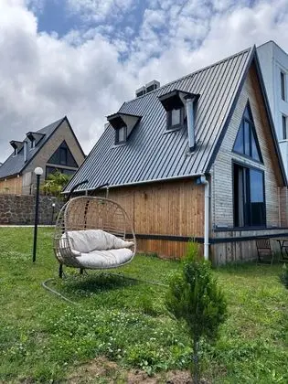 Azhara Bungalov