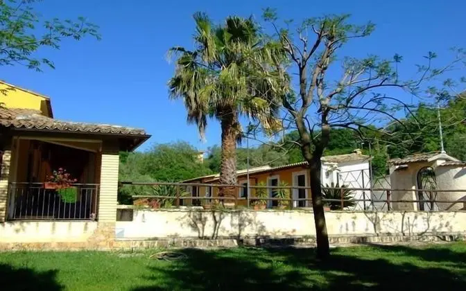 Azienda Agrituristica Le Chiuse - Dış Mekan
