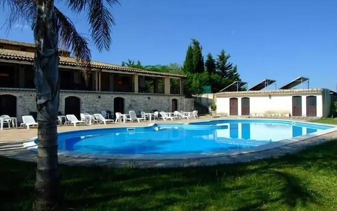 Azienda Agrituristica Le Chiuse - Havuz