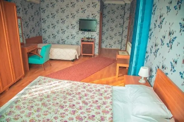 Azim Otel - Oda