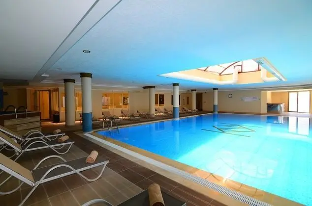 Azka Hotel - Havuz
