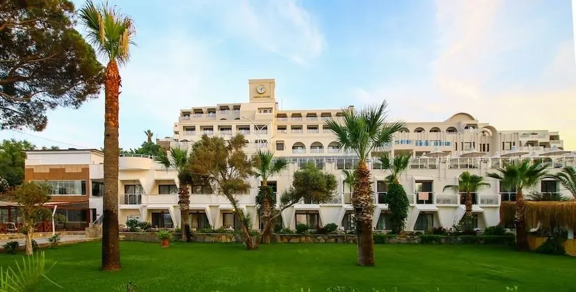 Azka Hotel - 7