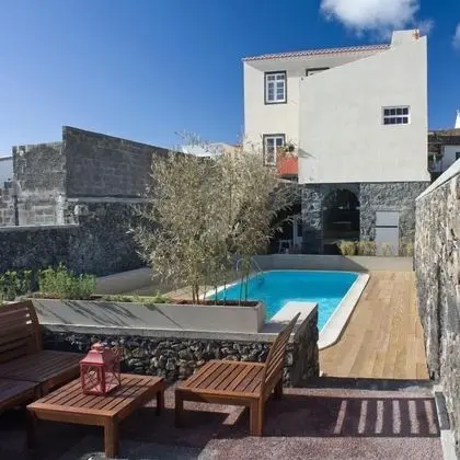 Azorean Urban Lodge - Havuz