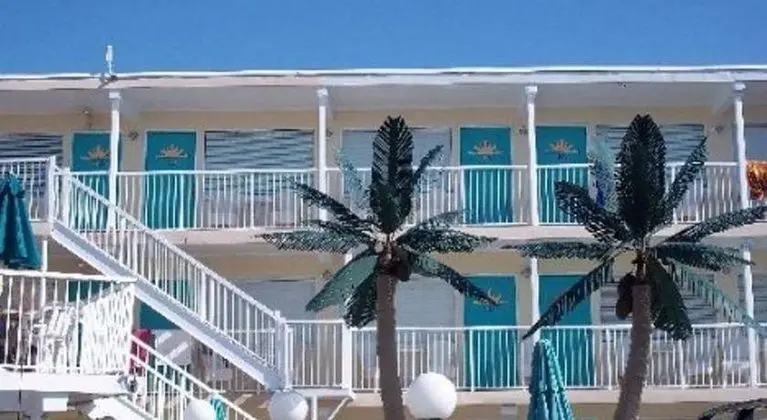 Aztec Motel