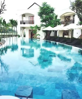 Azumi Villa Hotel - Havuz