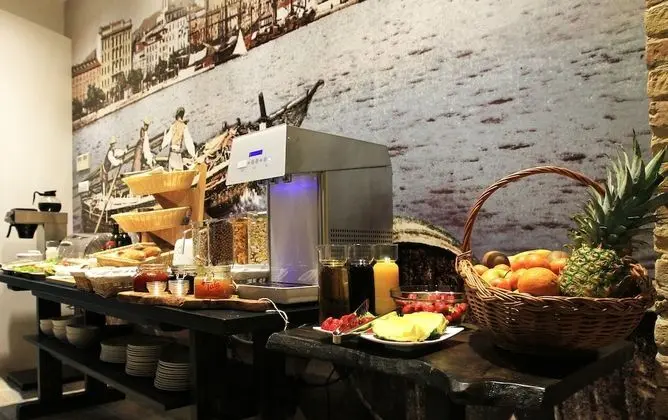 Azur Palace Luxury Rooms - Yerinde Yemek