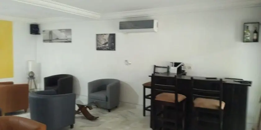 Azur Residence Angre Soleil 3 - İç Mekan