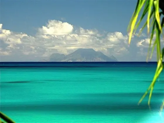 Azure Hotel and Art Studio - Plaj