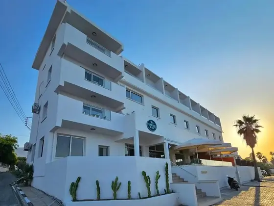 Azure Bay Kıbrıs Hotel