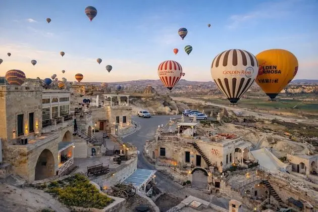 Azure Cave Suites - Öne Çıkan Resim
