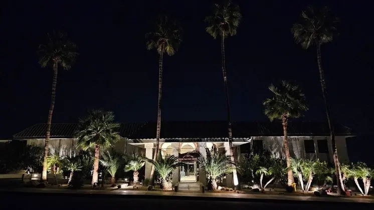 Azure Palm Hot Springs - Dış Mekan
