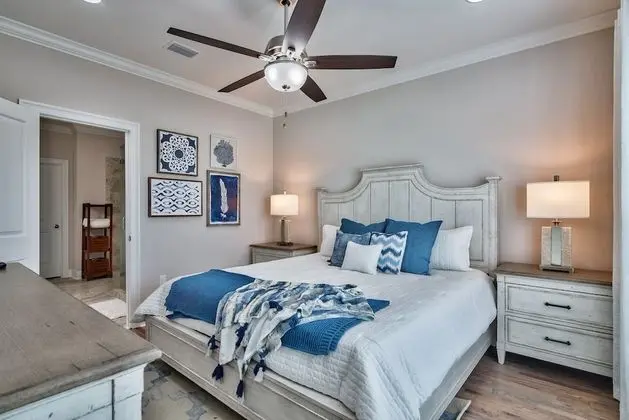 Azure Seas Villa NEW Luxury Steps To Beach