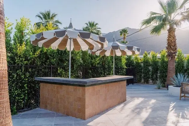 Azure Sky Hotel - Adults Only - Havuz