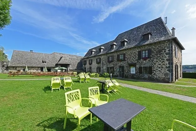 Azureva Brommat En Carladez