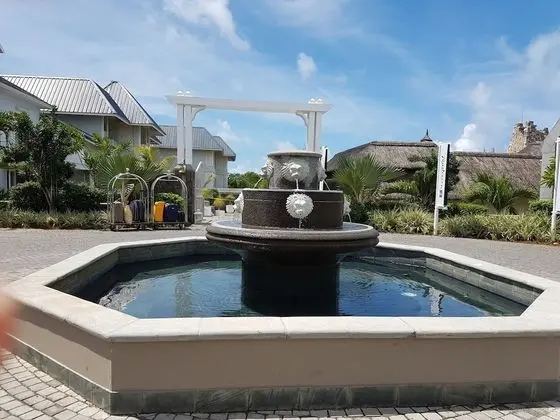 Azuri Apartment with Beach, Pools, Gym, Restaurants, Spa, Boats, kids Corner