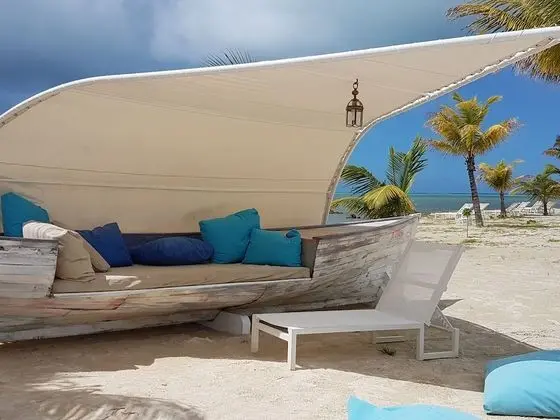 Azuri Apartment with Beach, Pools, Gym, Restaurants, Spa, Boats, kids Corner - Plaj