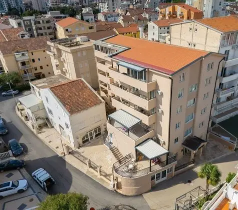 Azzuro Apartments - Dış Mekan