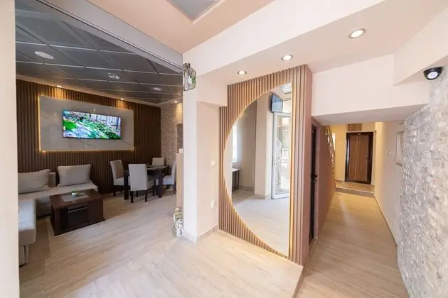 Azzuro Apartments - Lobi
