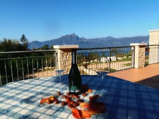 Villa Azzurra - San Zeno di Montagna