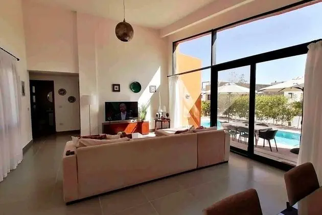 B@103 Luxury Villa with a pool in Soma Bay