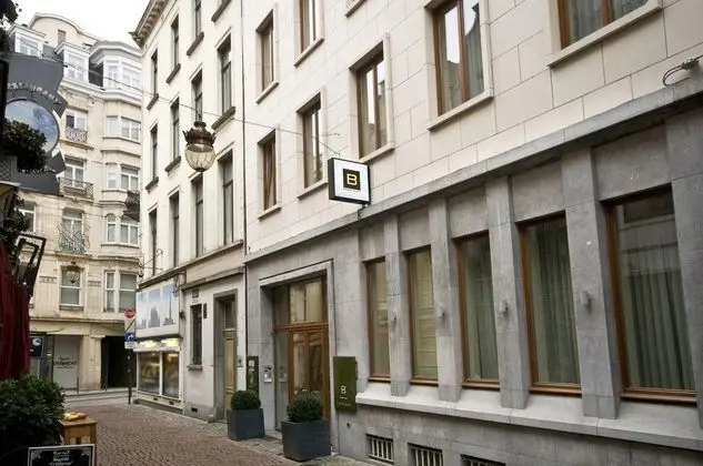 B Aparthotel Grand Place