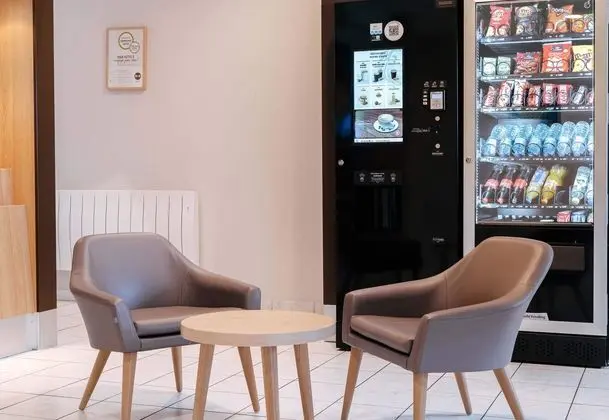 B&B Hotel Auray Carnac - Lobi