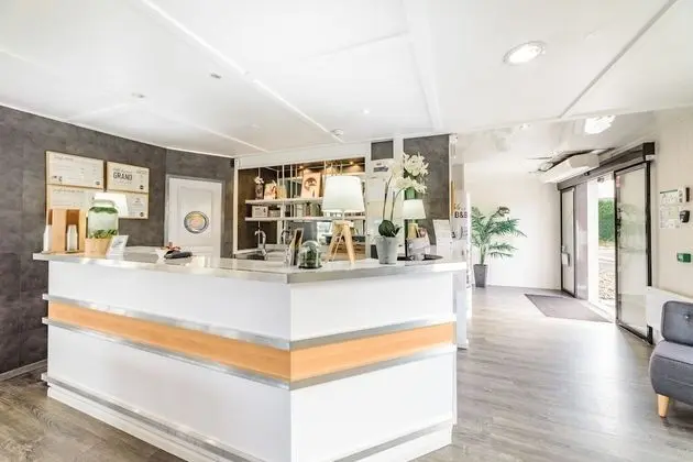 B&B Hotel Belfort Bessoncourt - Lobi