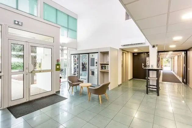 B&B Hotel Beziers - Lobi