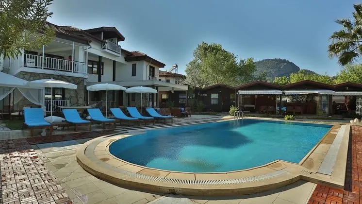 B B Butik Hotel - Havuz