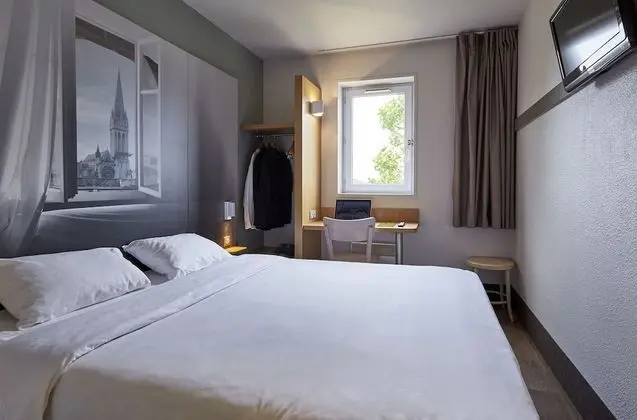 B&B Hotel Caen Mémorial