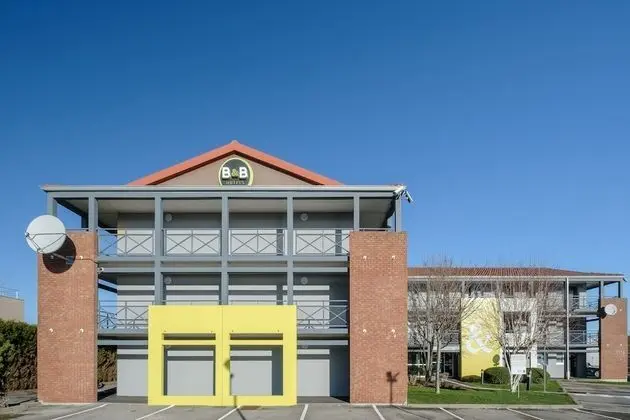 B&B Hotel Calais Coquelles Tunnel Sous La Manche - Dış Mekan